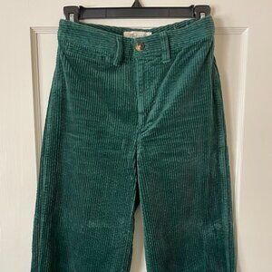 Women's Madewell Slim Emmett Wide Leg crop in Green corduroy sz 24